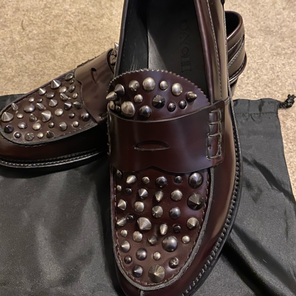 COACH PLUG LOAFER WITH RIVETS